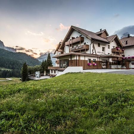 Hotel Arlara Corvara In Badia Esterno foto